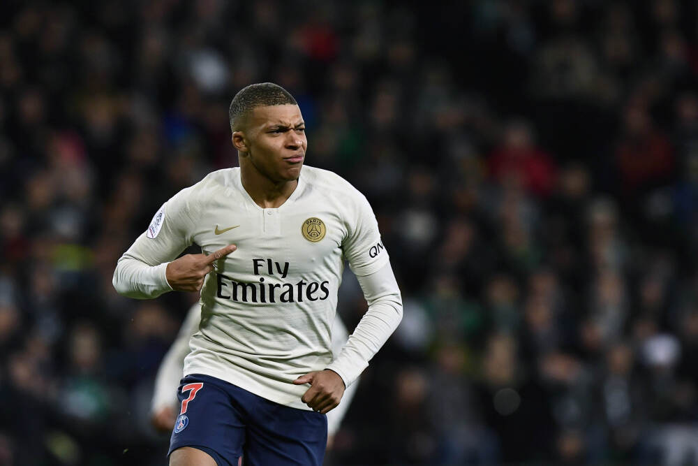 股价涨超5%！一汽拟37亿元入股零跑汽车，持股5%